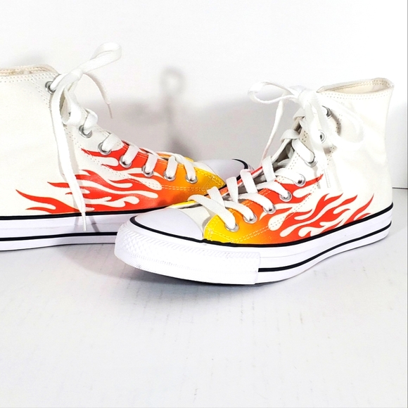 Converse Chuck Taylor - Picture 2 of 8